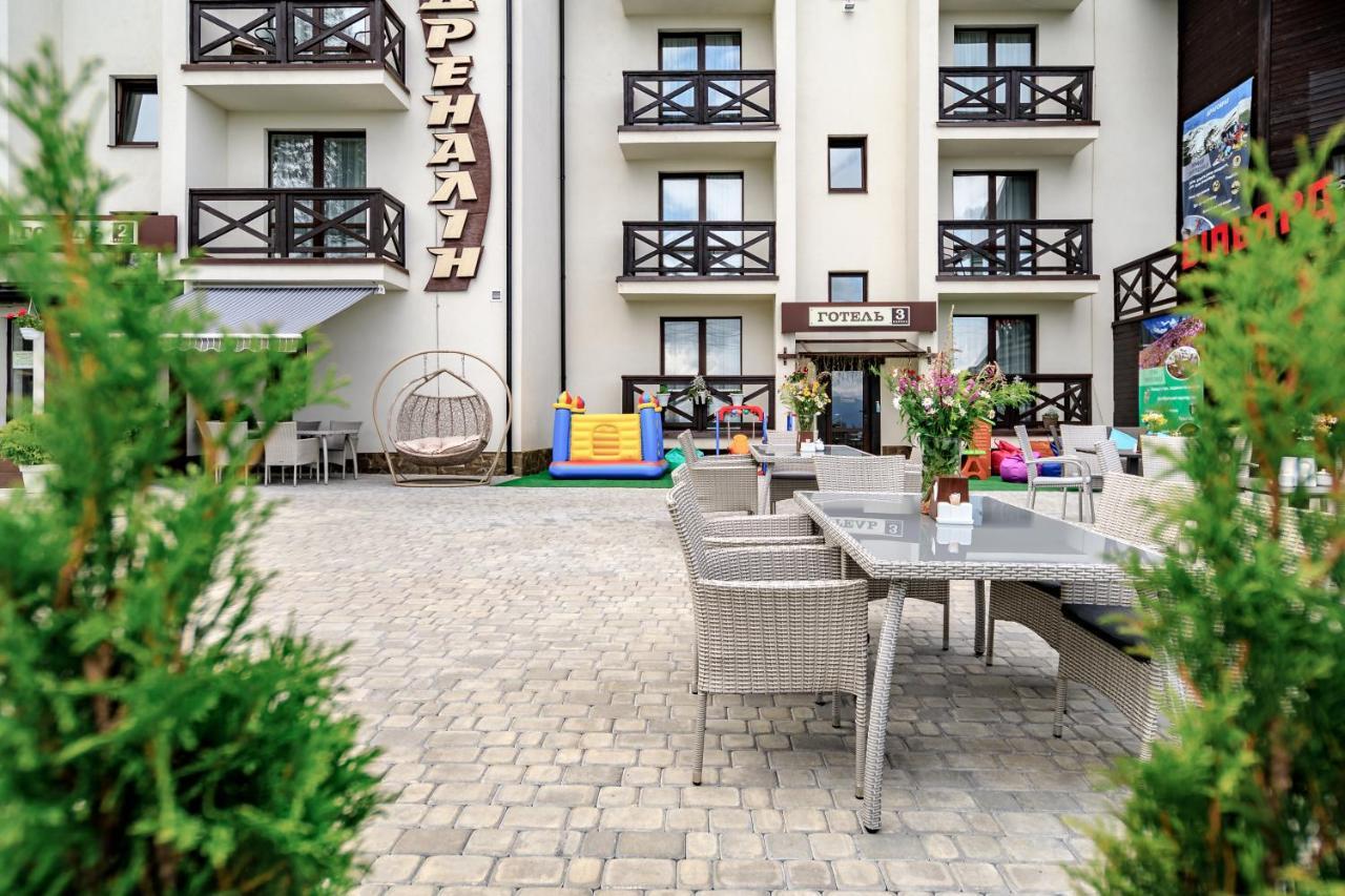 Hotel Adrenalin Nagy-Mencsely Kültér fotó