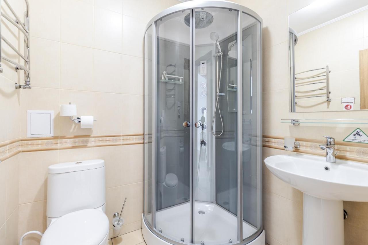 Hotel Adrenalin Nagy-Mencsely Kültér fotó